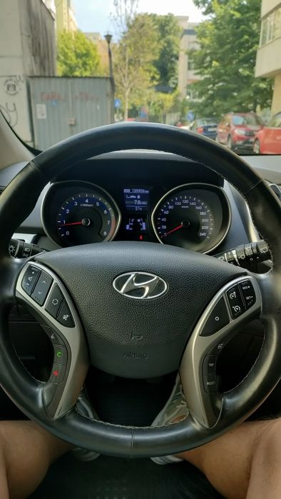 HYUNDAI i30 2013 — imagine 3