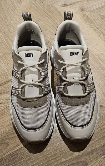 Маратонки *DKNY*