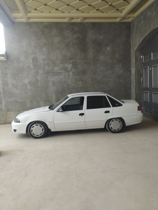 Neksi 2 sipartivni moshina