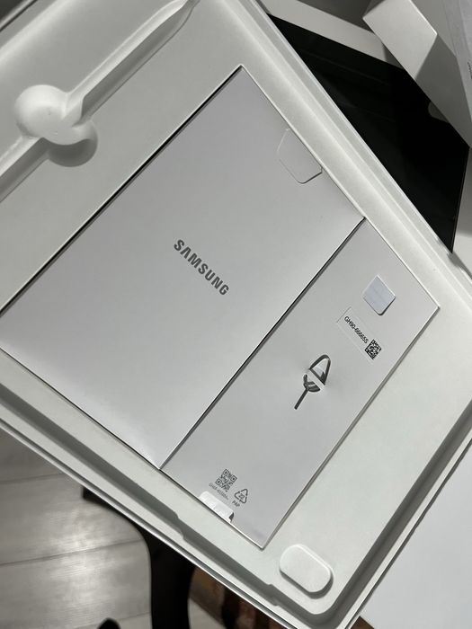 Продаётся Планшет Samsung Galaxy S8 5G.