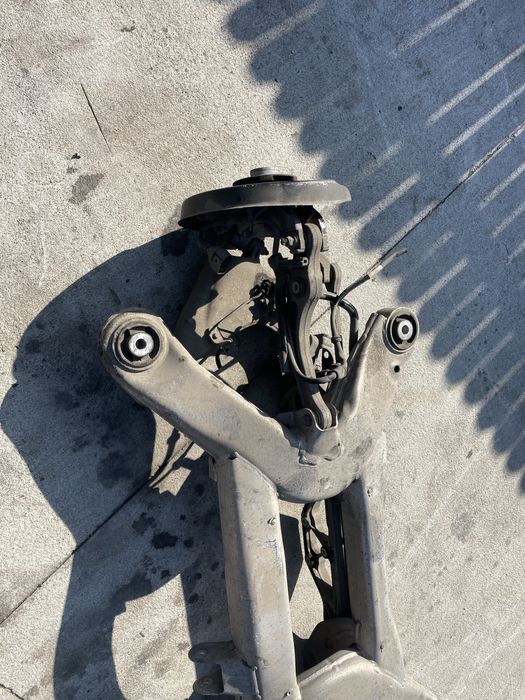 Punte spate Audo A8 d3 stare perfecta completa / brat fuzeta