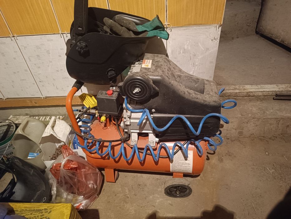 Продам компрессор Pit