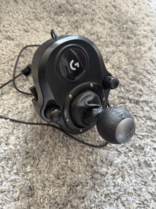 Волан с педали и скоростен лост Logitech g29 pc/ps4/ps5