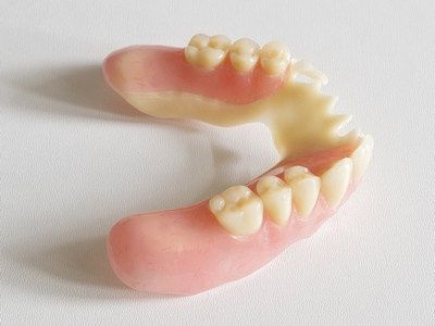 Съёмные протезы,зубные протезы,починки ремонт протеза