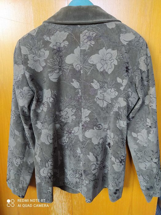 Кадифено дамско сако