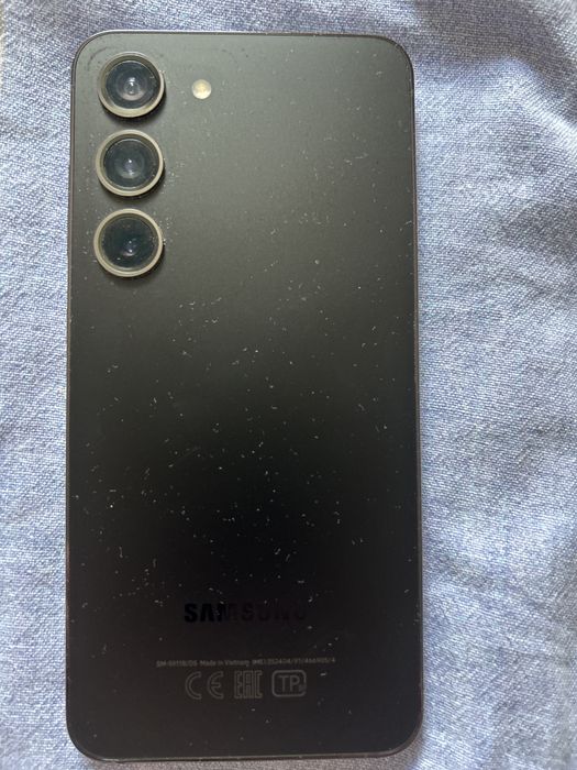 Samsung s23 продам в хорошем состояние