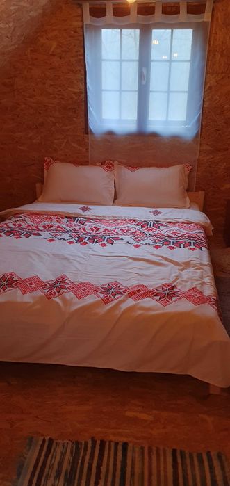 Cabană sau casă de vânzare...