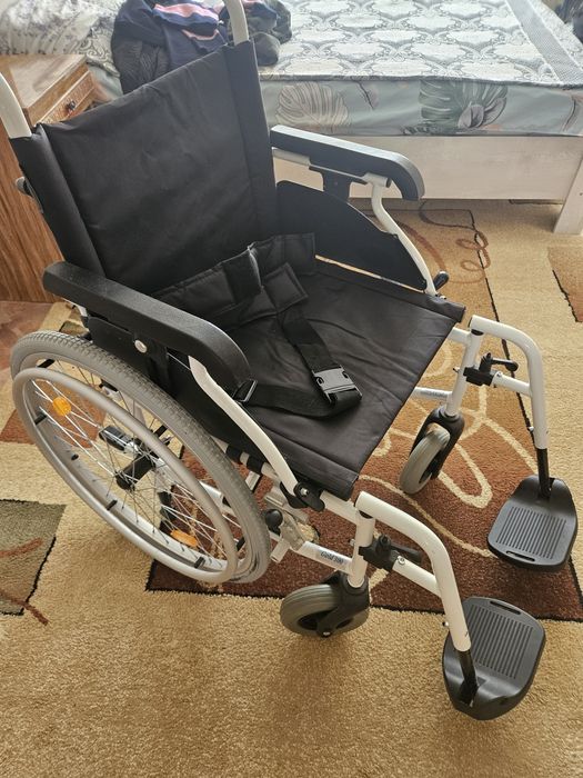 Коляска инвалидная
