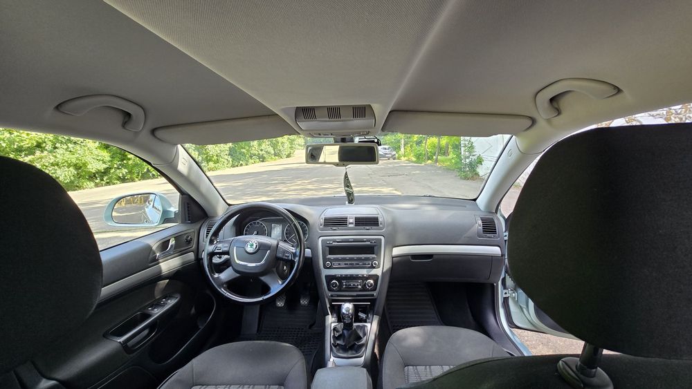 Vând Skoda Octavia 2