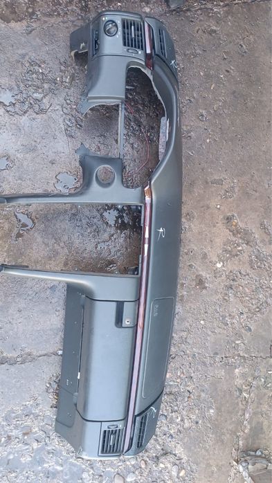 Панель мерседес 210