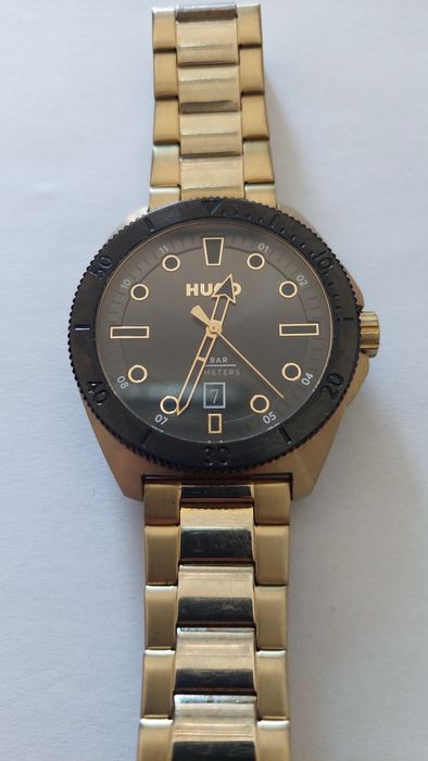 Часовник HUGO HU476 Gold Нова Батерия