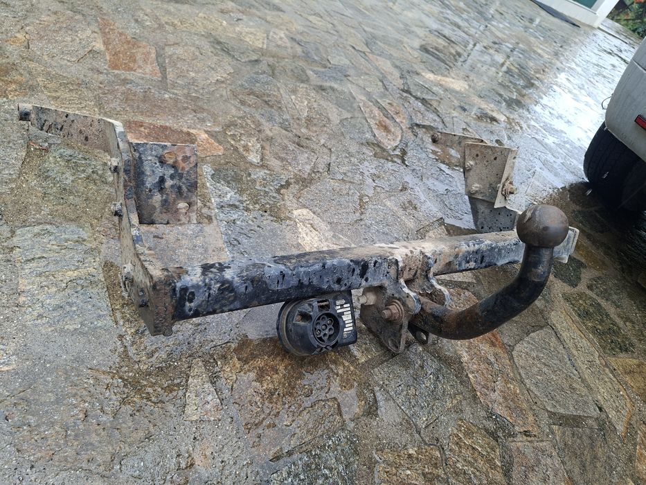 Теглич рено меган сценик 2001