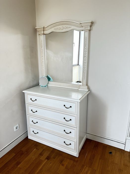 Спальный гарнитур