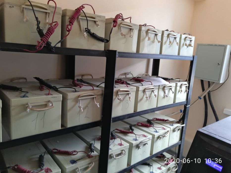 Солнечные панели, контроллеры и инверторы. Ремонт инверторов.