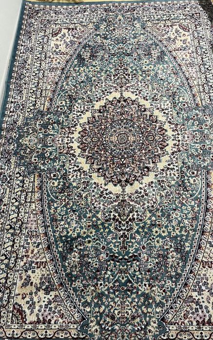 Продам ковер новая!