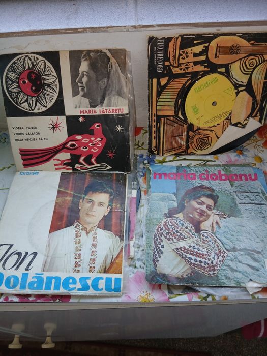 Viniluri cu muzica populara