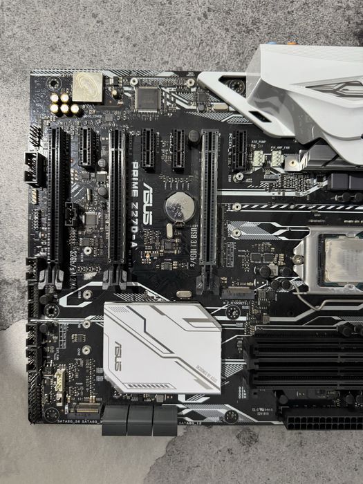 Procesor Intel i7 7700k + Placa de baza Asus Z270-A