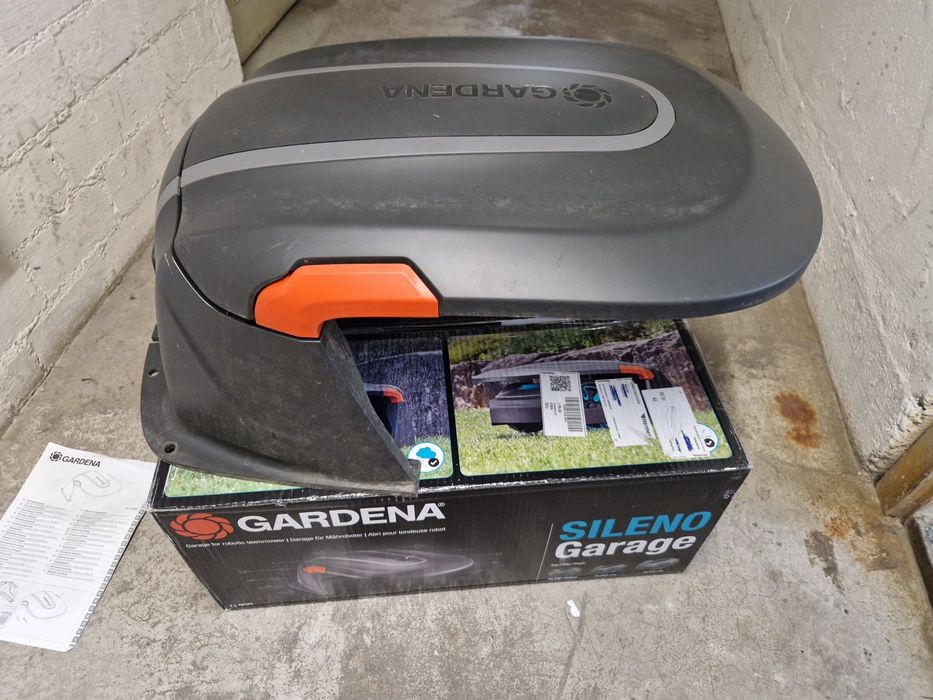 Garaj robot Gardena Sileno