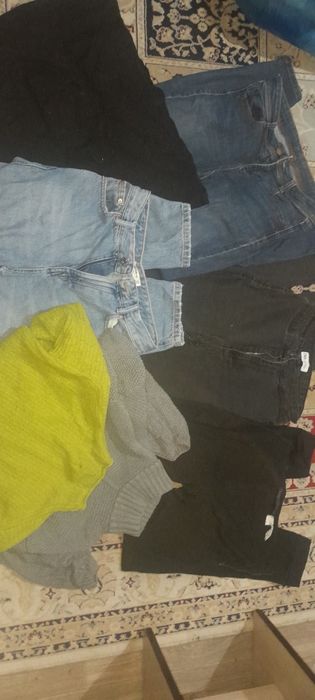 Отдам даром вещи и обувь