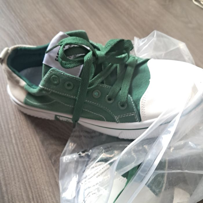 Спортивная обувь