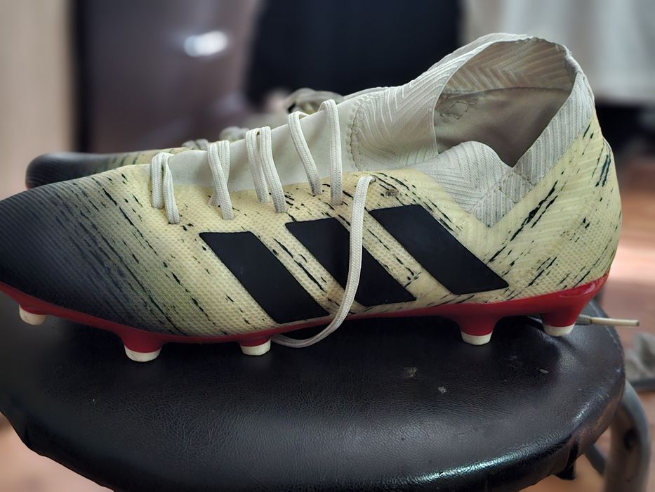 Ghete de fotbal Adidas noi m 43