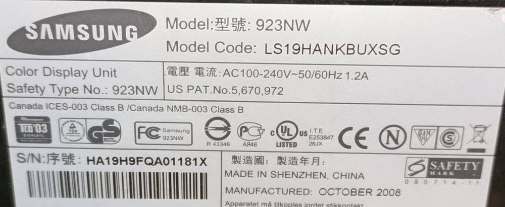 монитор  Samsung LS19HANKBUXSG стояние отличное !