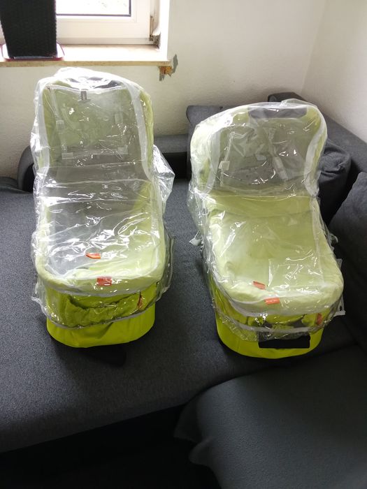 Количка за близнаци