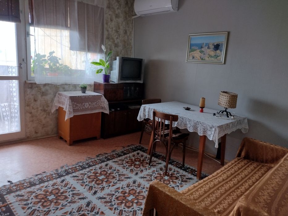 Продава се Тристаен апартамент в Добрич, Христо Ботев - 87 кв.м за 880 €/кв.м - Снимка #3