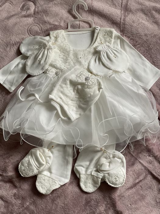 Новые нарядные платья для девочки