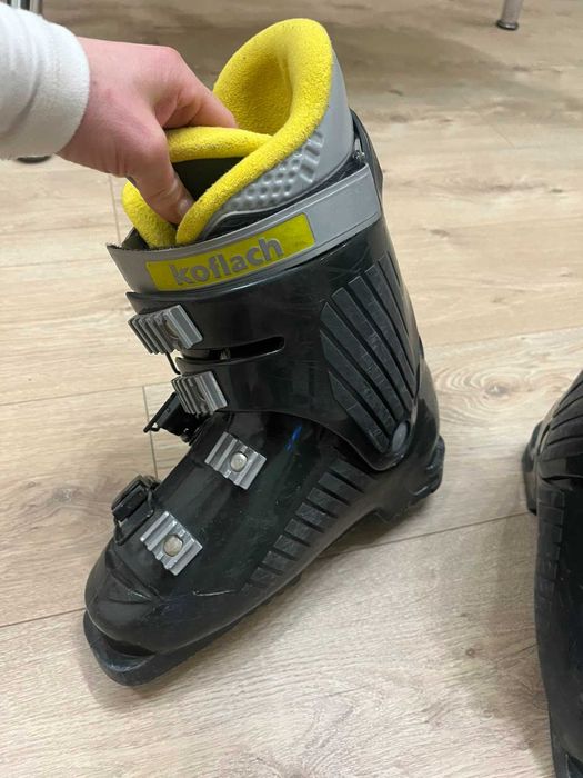 Ски обувки 284мм / размер 35 ЕU