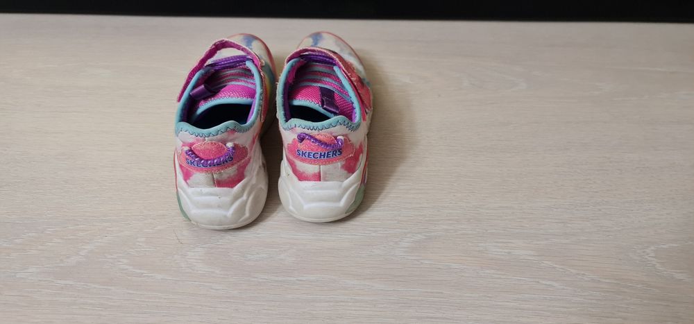 adidasi skechers copii