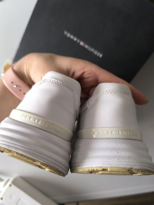 Adidasi Tommy Hilfiger 37