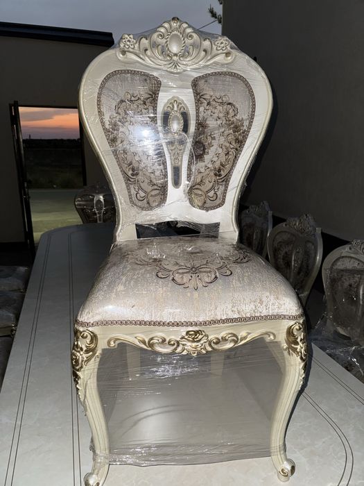 Срочно стол стул сотилади