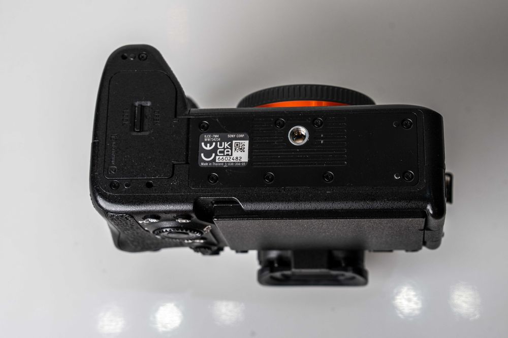 Sony A7 IV body – 250 000 кадъра, отлично състояние