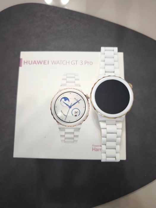 Продавам смарт часовник Huawei Watch GT 3 Pro