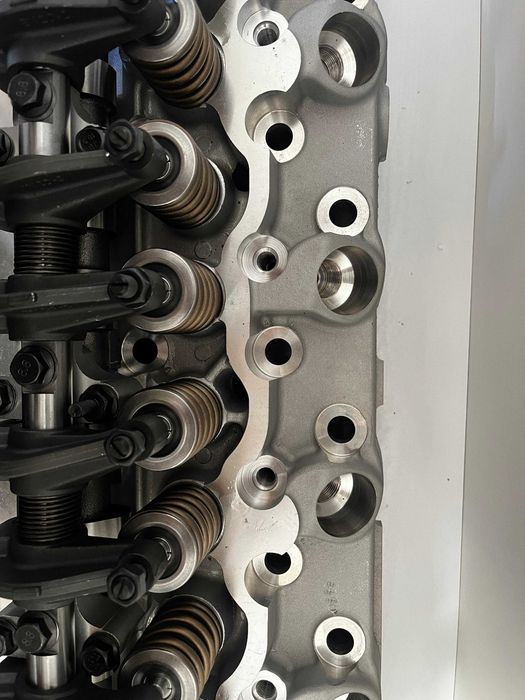 Головка блока на Toyota 2L