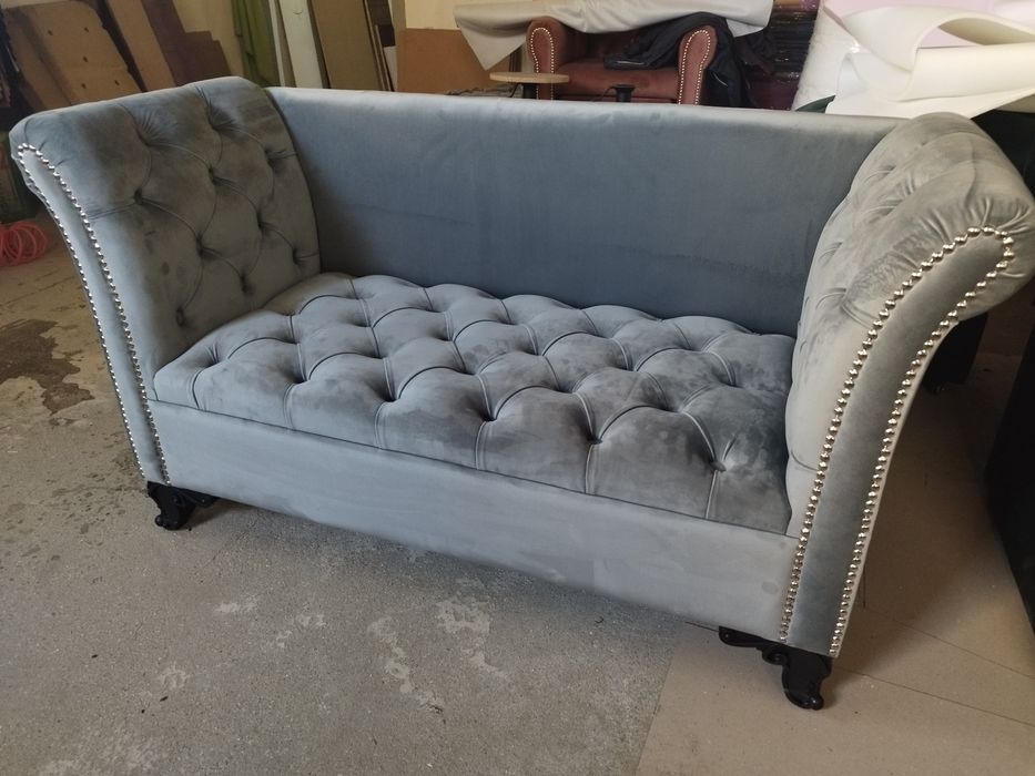 Диванче Честърфийлд - налично