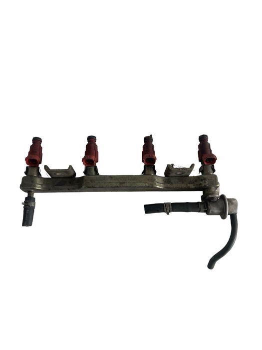 Rampa + Injectoare Nissan Almera Tino V10 1998 - 2006 1.8B