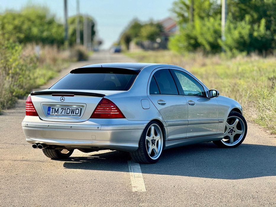 Mercedes Benz c220 CDI  150 CP