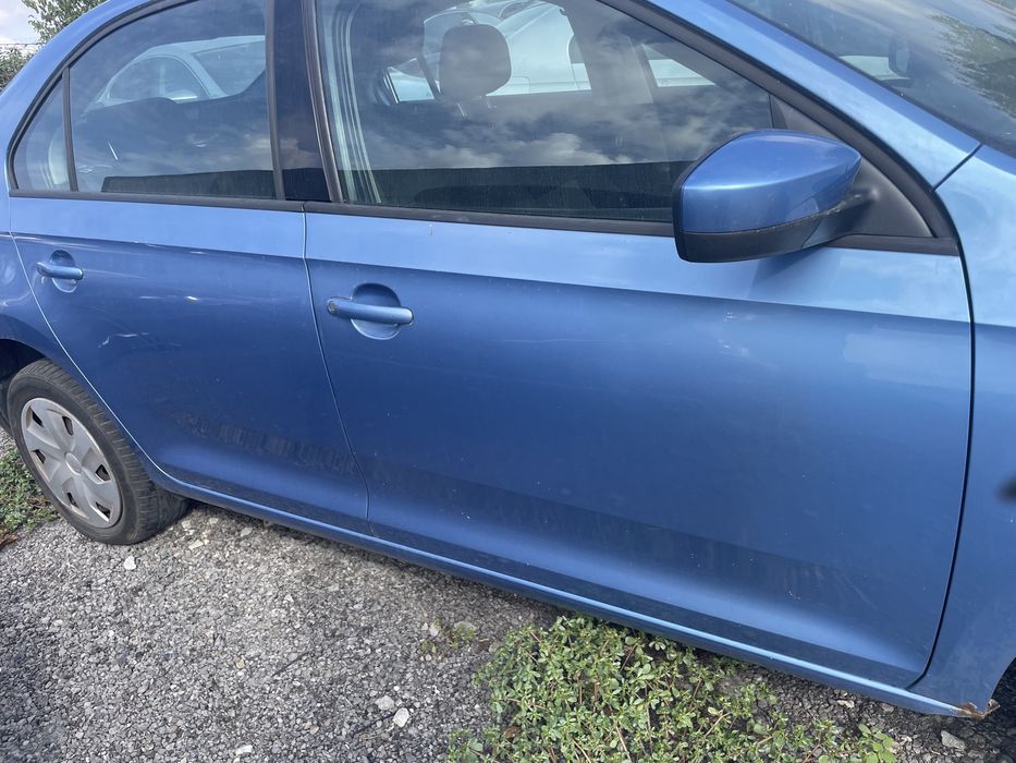 врата сеат толедо seat toledo 2014г