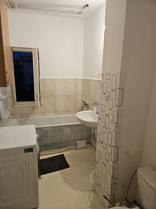 Închiriez apartament 1 camera cart Rogerius