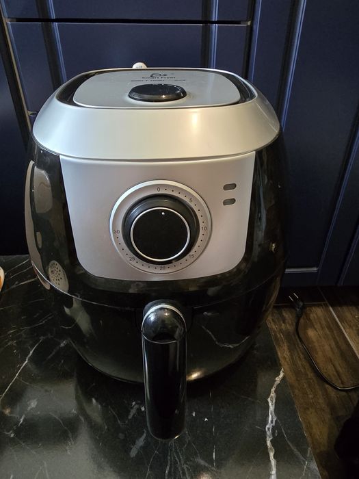 Vând electrocasnicele din poze