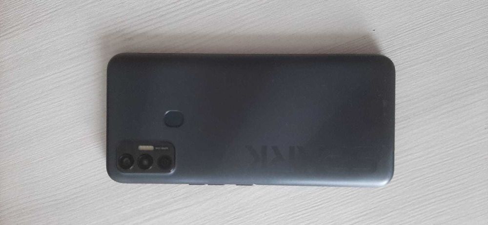 Продам смартфон Tecno Spark 7