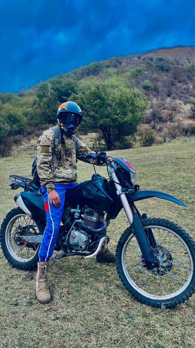 Продам Эндуро 250к