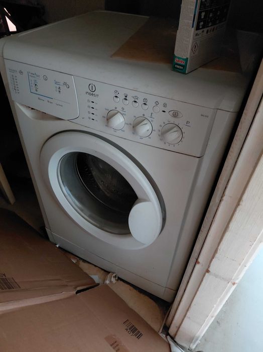 Пералня  Indesit WIL 105  5кг