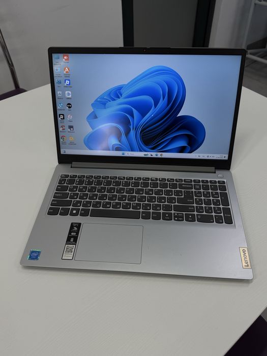 Lenovo ideapad 1i