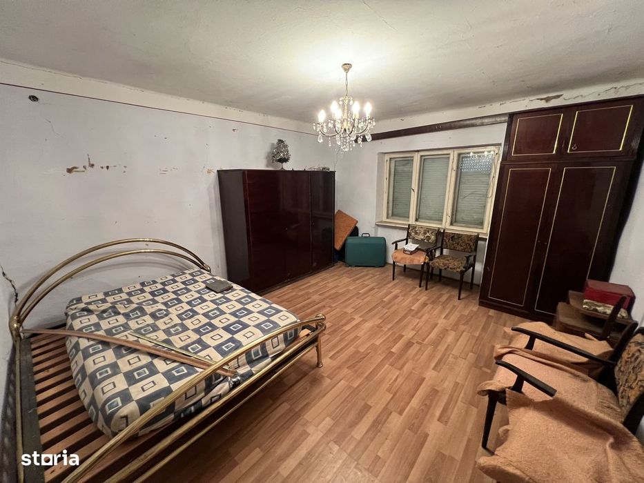 Casa cu 3 camere si teren 3.200 mp | Central Mediesu Aurit