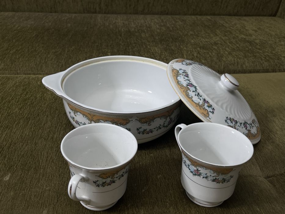 Продам сервиз (не полный)