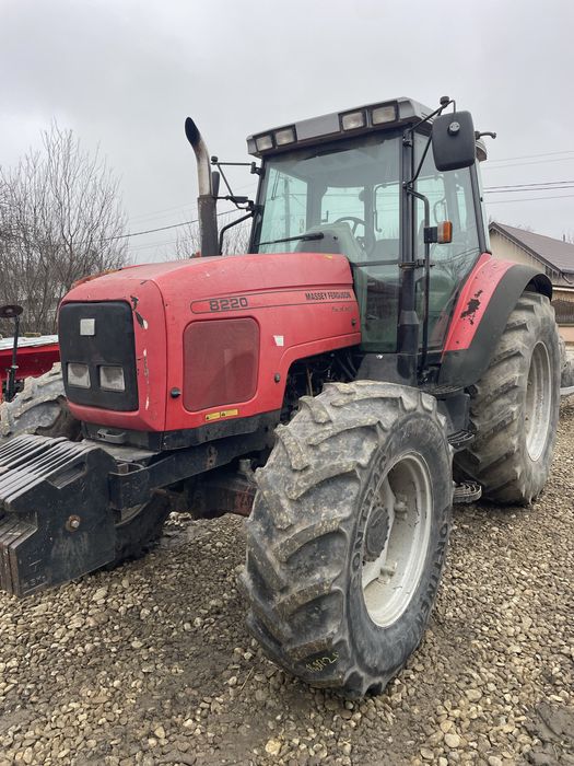 Tractor Massey ferguson  8220, 155 cp