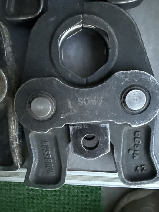 Vind bacuri de sertizare Viega  mari V35,V42 si 40